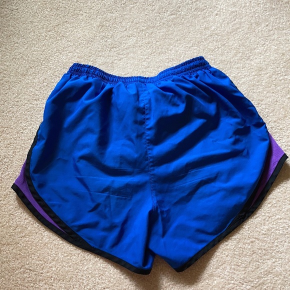 Nike Dri-Fit Tempo Running Shorts XS - Picture 3 of 5